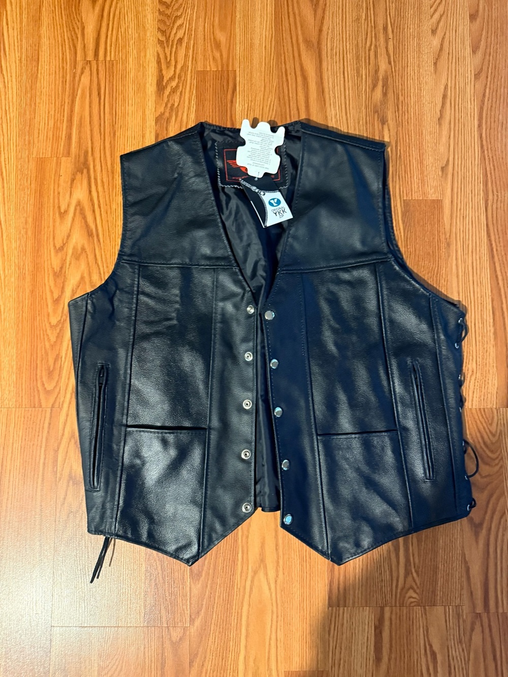Men's Black Leather Snap-Front Vest - Classic Biker Style